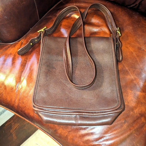 COACH 90’s Vintage 9144 LEGACY Studio Flap Crossbody Bag - Picture 1 of 12